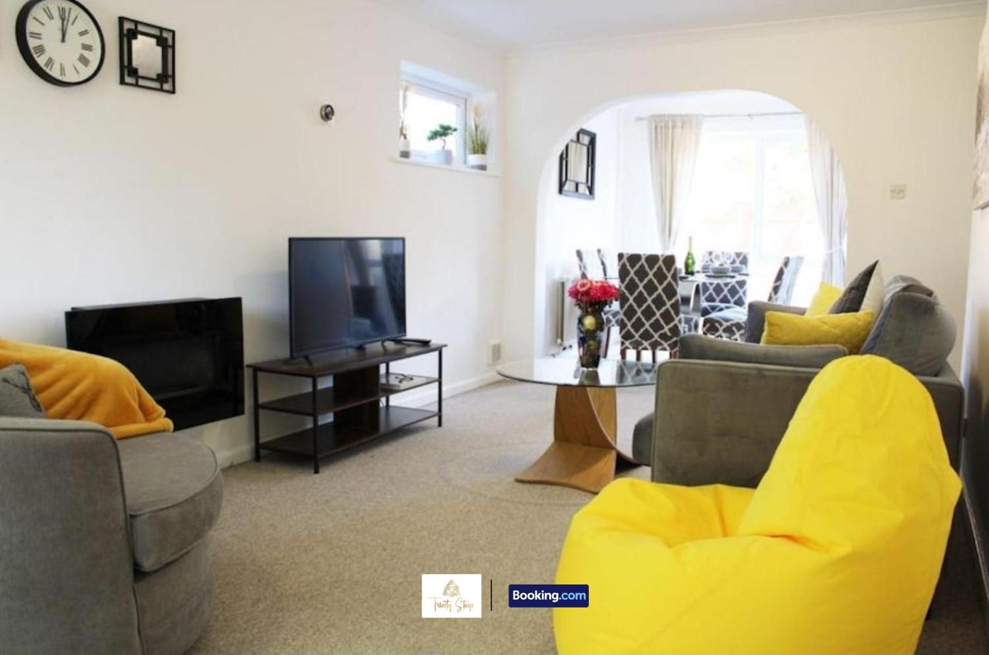 4 Bedroom House With Parking Near City Centre By Trinity Stays Short Lets & Serviced Accommodation Cambridge Exterior photo